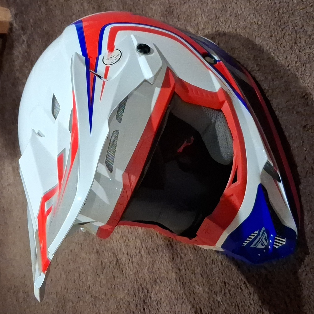 Youth KINETIC Helmet